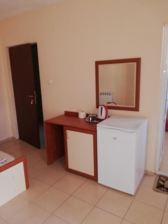 Milchevi Guesthouse Созополь Екстер'єр фото
