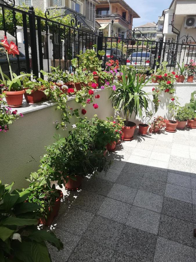Milchevi Guesthouse Созополь Екстер'єр фото