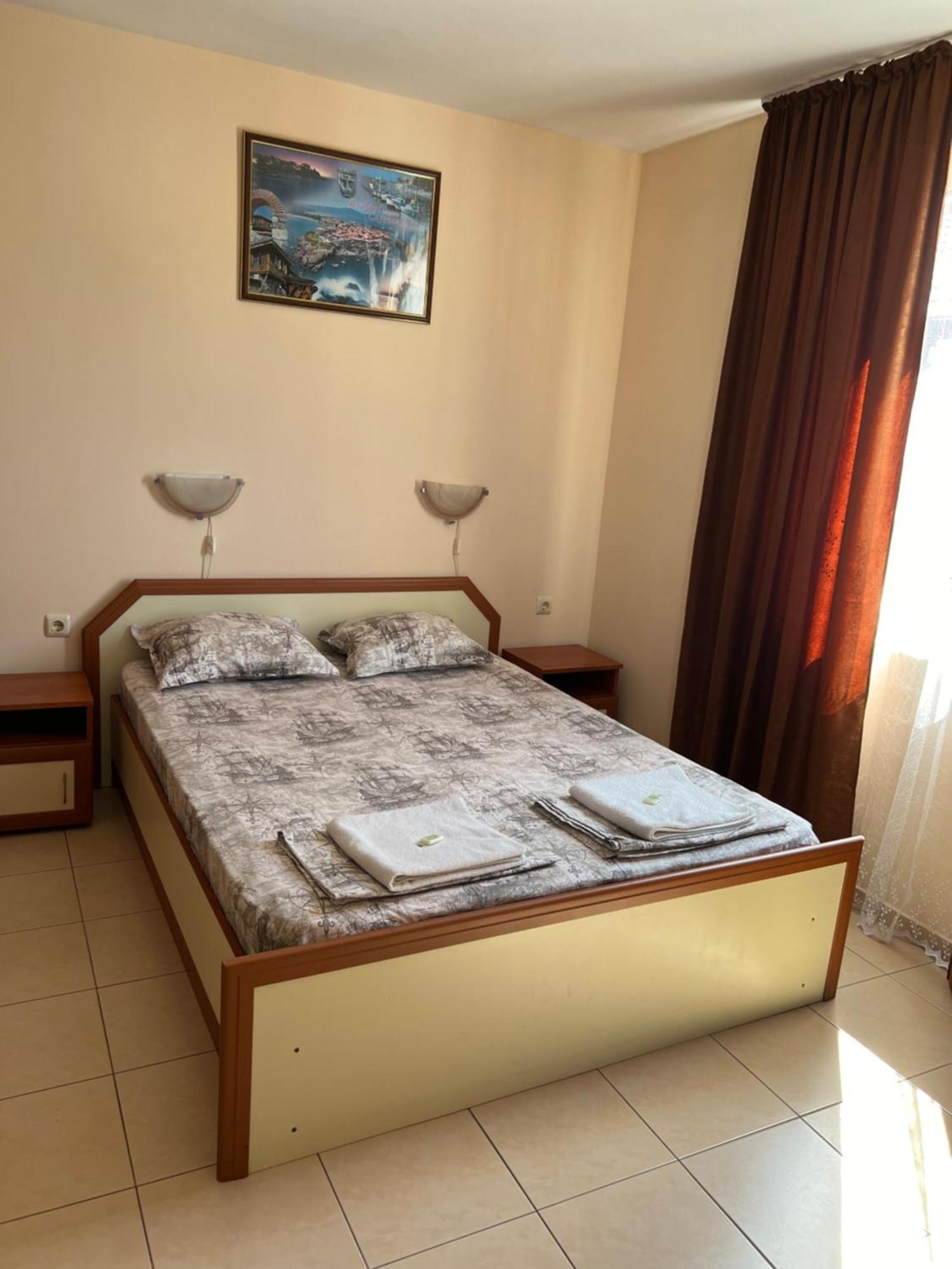 Milchevi Guesthouse Созополь Екстер'єр фото